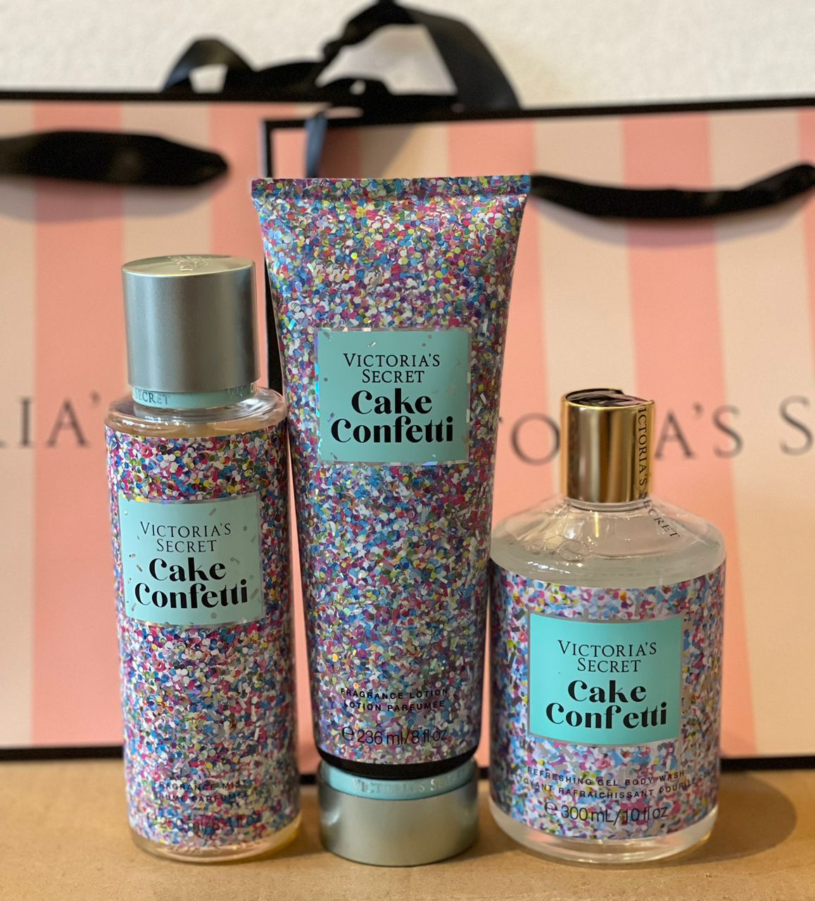 VS CAKE CONFETTI BATH SET 3 IN 1